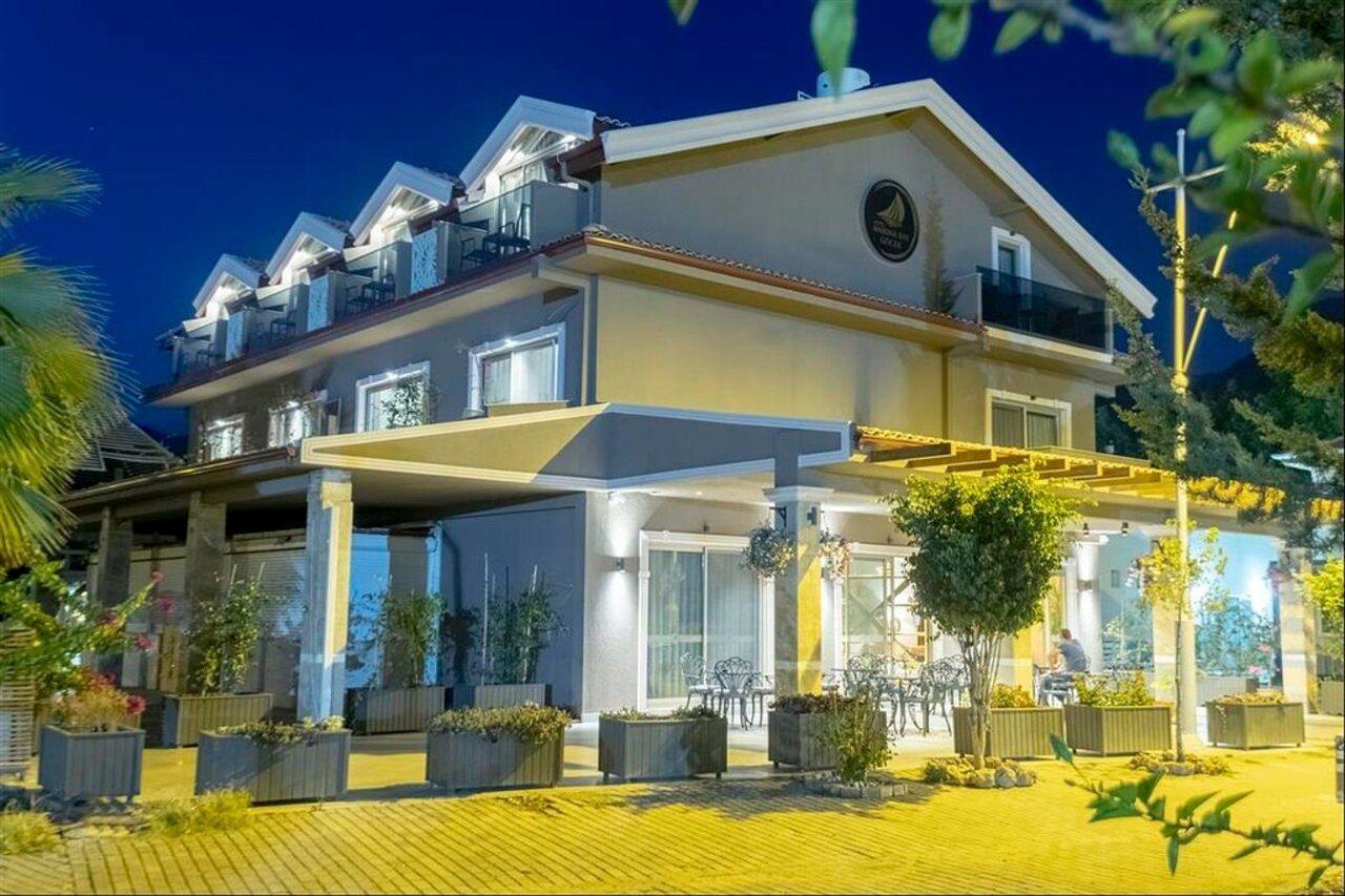 Hotel Marina Bay Goecek Zewnętrze zdjęcie