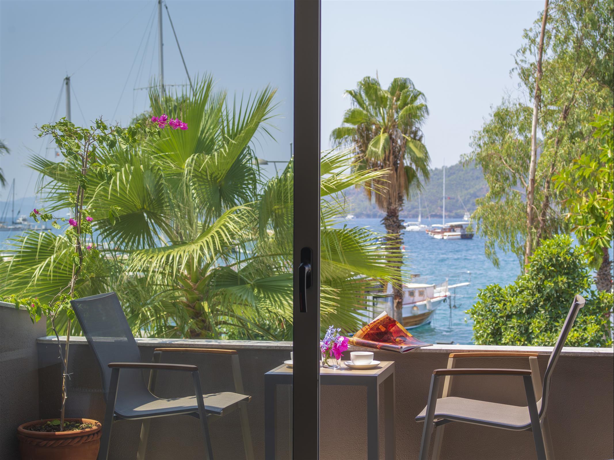 Hotel Marina Bay Goecek Zewnętrze zdjęcie