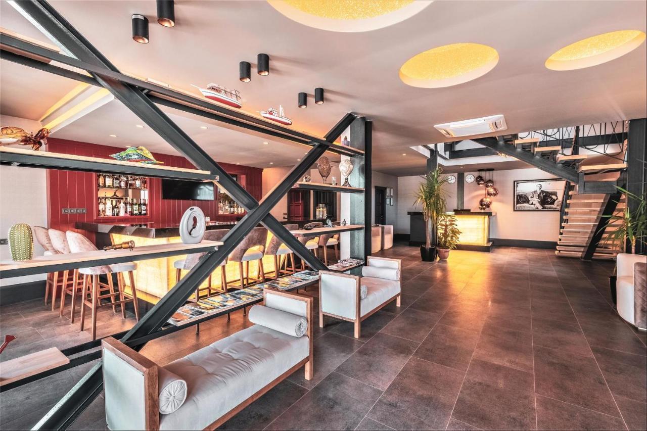 Hotel Marina Bay Goecek Zewnętrze zdjęcie
