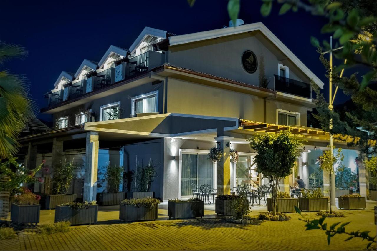 Hotel Marina Bay Goecek Zewnętrze zdjęcie